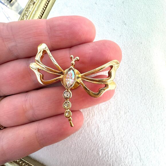 Vintage Jewelry Avon Dragonfly Gold Tone Brooch Pin with Rhinestones - Picture 1 of 2